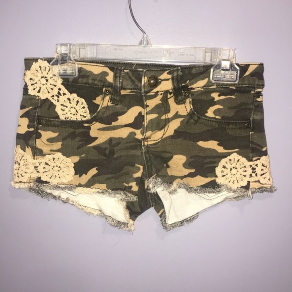 MUDD Camo Jean Shorts Size 5